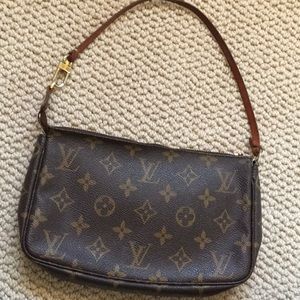 Authentic Louis Vuitton pouchette